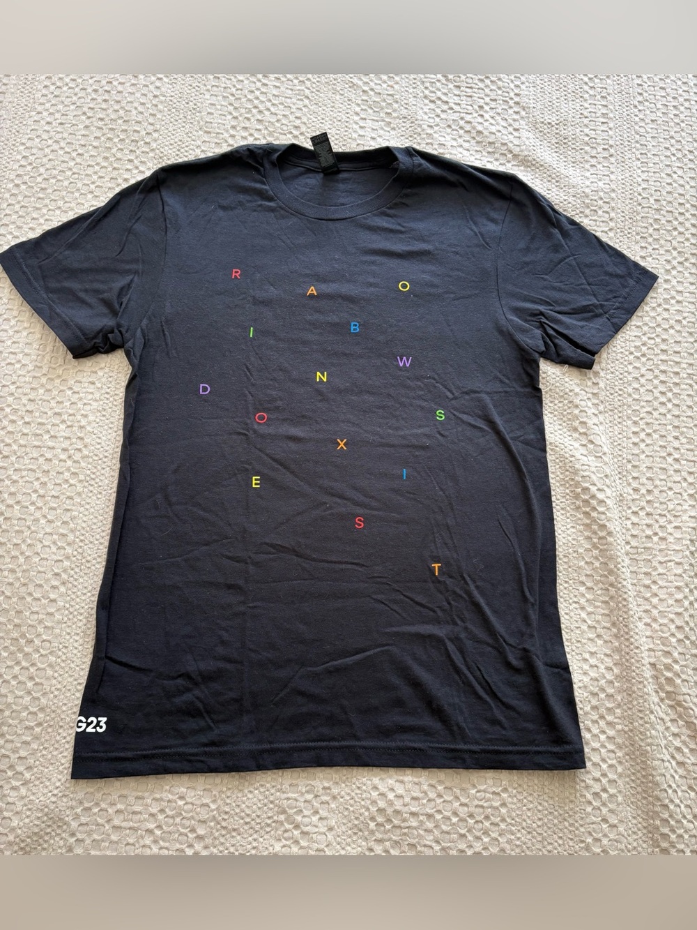 Peter Gabriel 2023 i/o World Tour RAINBOWS DO EXIST Short-Sleeve Tee- size small